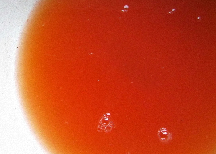 Выжать сок из спелых ягод калины