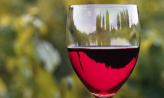 Виноградное вино Изабелла